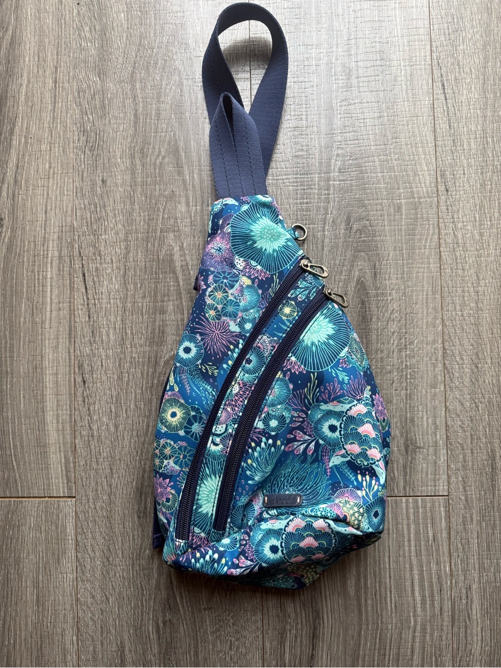 Sakroots blue coral print Sling Bag - Women's Crossbody